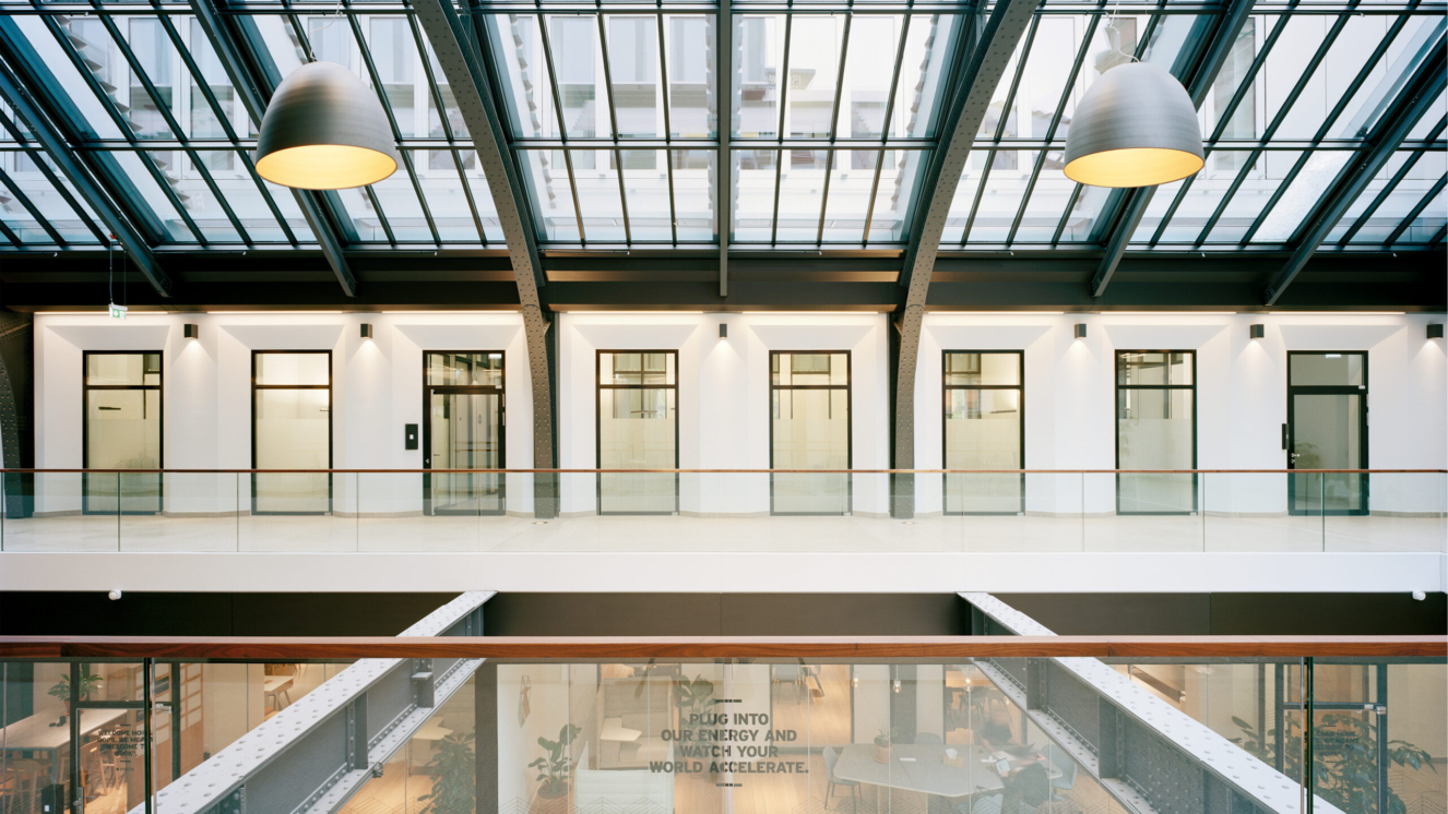 From Earth to Elegance: Why Aluminium and Wood Veneer Are a Sustainable Pairing